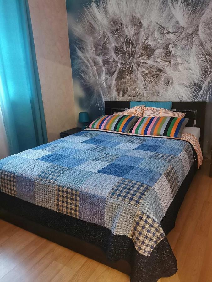 Апартаменты Независимости 168-2 Minsk Exteriör bild